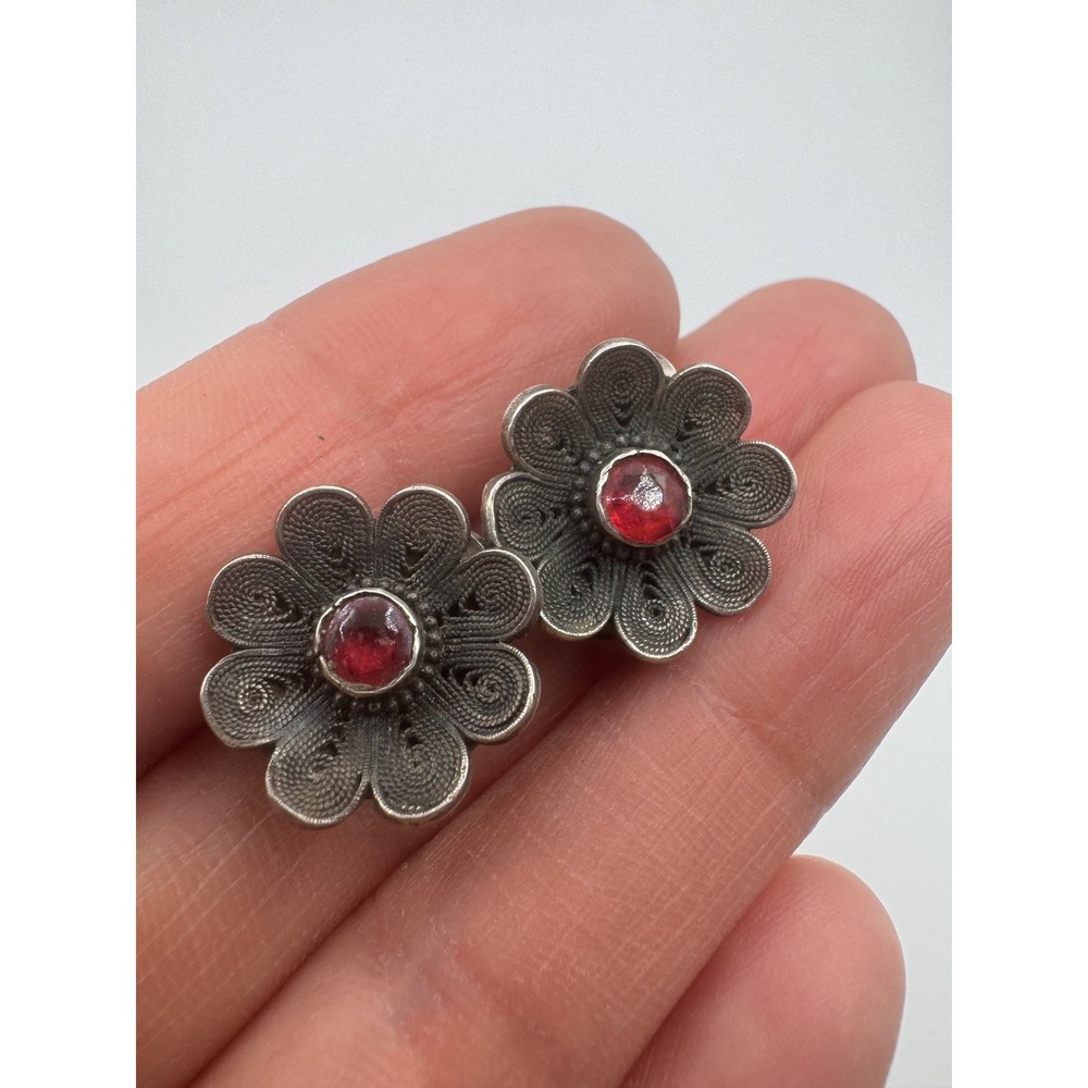 VNT 900 Silver Filigree Flower Clip On Earrings Red Cabochon Floral Studs Rare